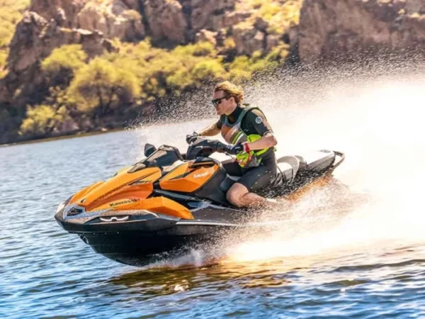 2023 Kawasaki ULTRA 160LX-S