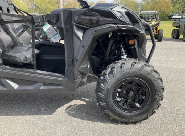 2025 Can-Am Maverick Trail