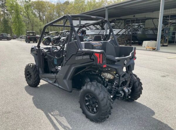 2025 Can-Am Maverick Trail